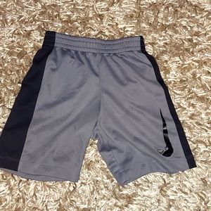 Boys size 6 Nike shorts grey